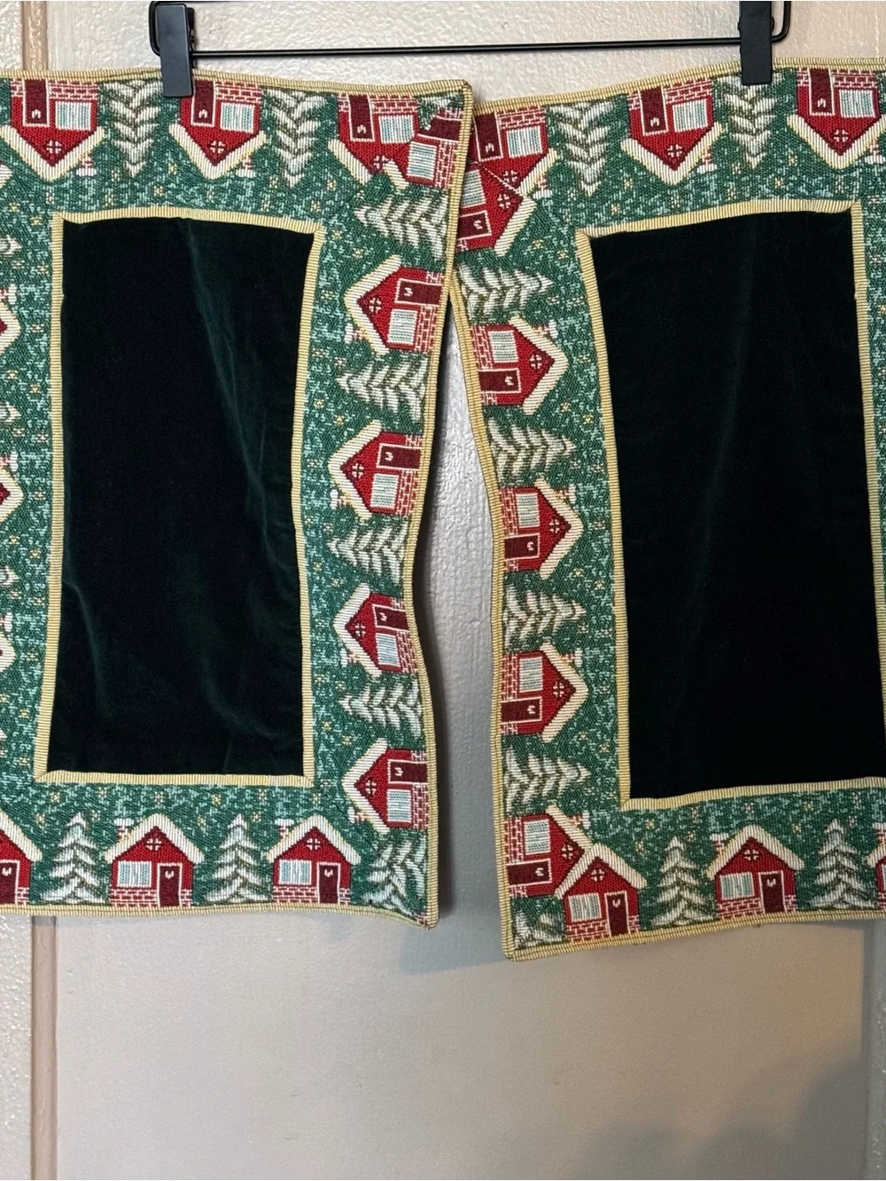 Vintage Holiday Velvet Placemat Pair Cozy Cabin Border Christmas Decor